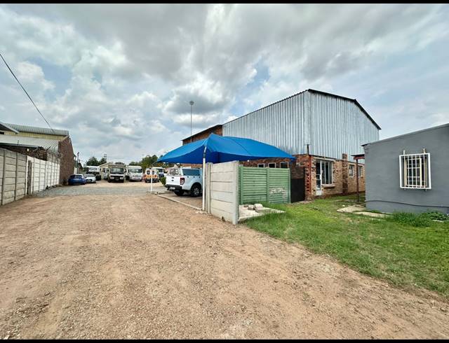 M² BUSINESS CENTRE FOR SALE IN ANNADALE
